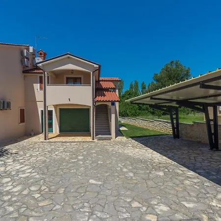 Pensjonat Stanko Vrvari